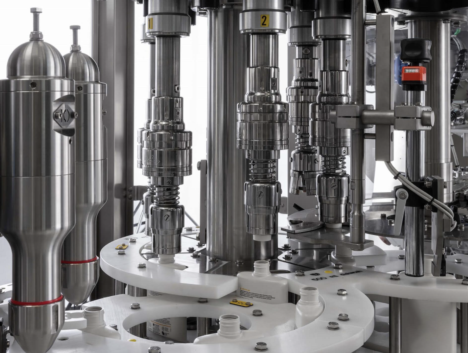 At Cosmopack 2025, Marchesini Group Beauty exhibits various solutions for packaging liquid products