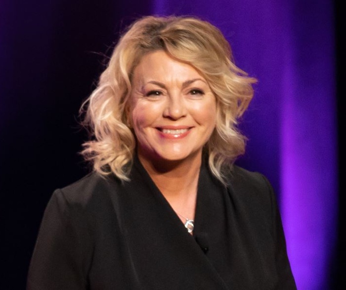 Ros Simmons