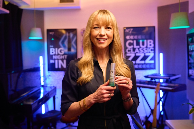No7 worked with UK DJ Sara Cox on the sleep-focused remix