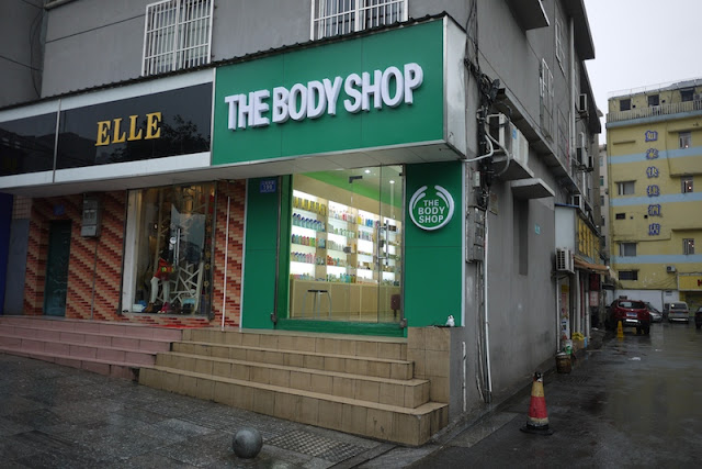 Copycat stores spring up all the time especially in China