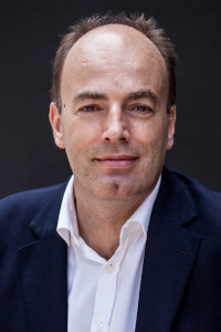 <i>Prof Charles Spence</i>