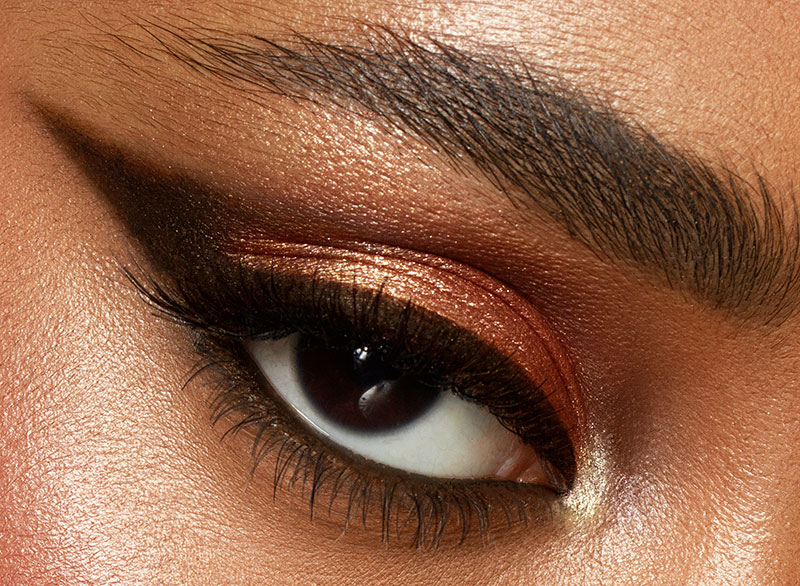 Cat eye and glittery smokey eye looks have already been trending over the holiday season