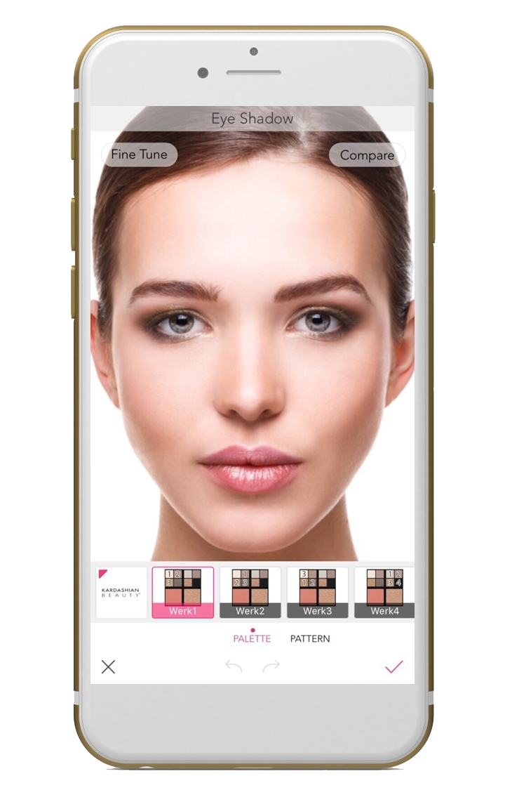 YouCam Makeup