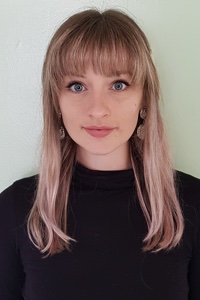 <i>Carys Smith</i>